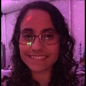 Meet your Posher, Dana